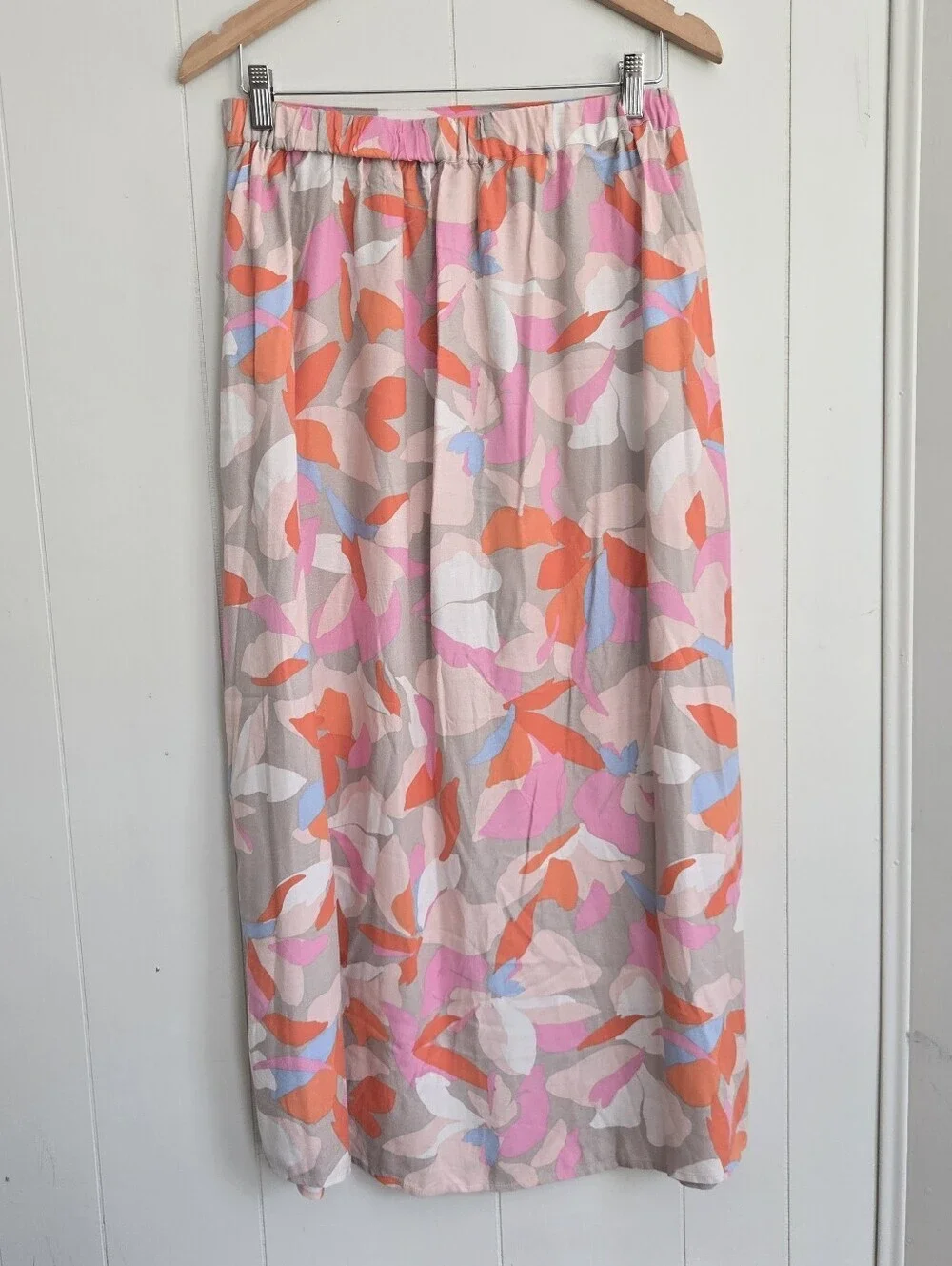 Saltwater LUXE Beige Maxi Skirt Floral Print-Size M